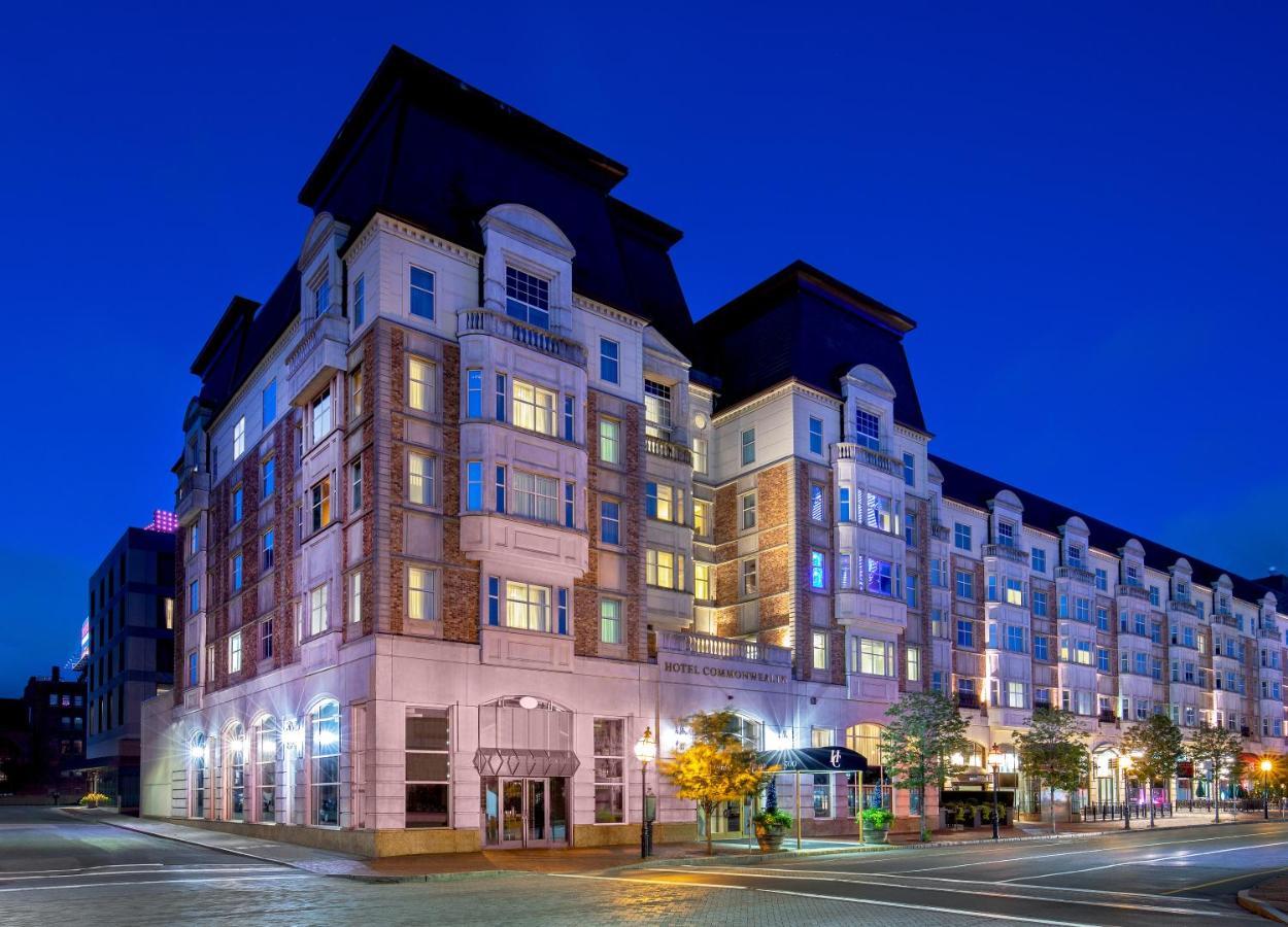 Hotel Commonwealth Boston Eksteriør billede The Village at West End
