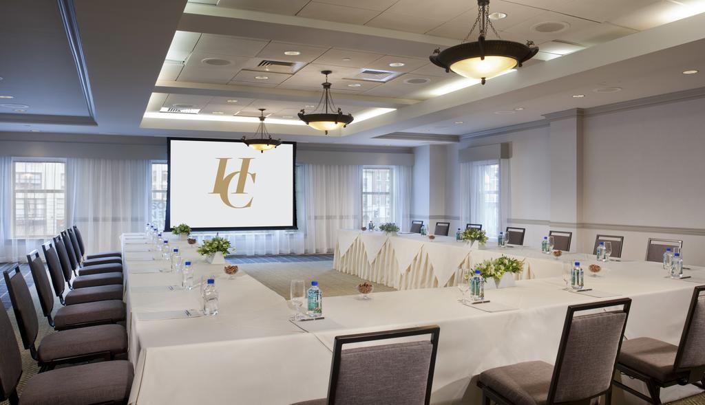 Hotel Commonwealth Boston Eksteriør billede The meeting room at the K Club